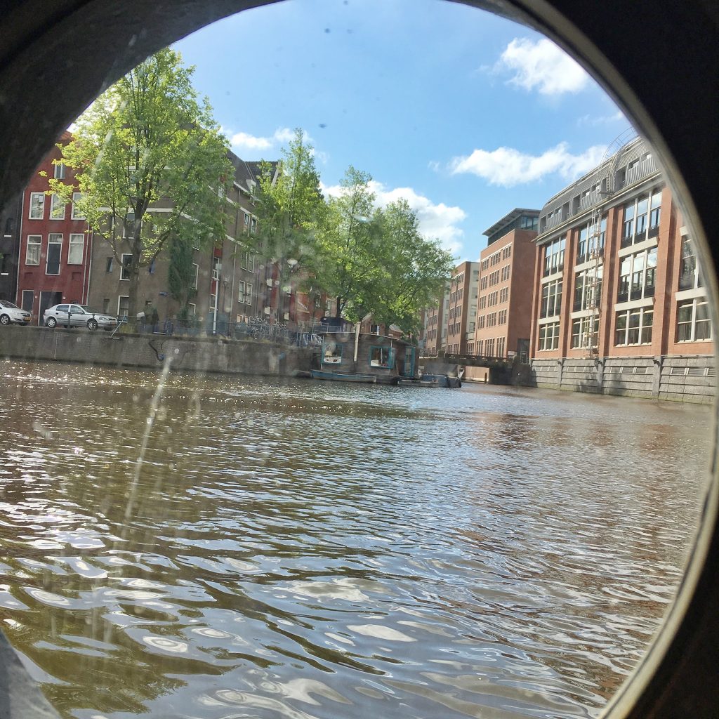 Airbnb: Houseboat “Saturnus", Amsterdam